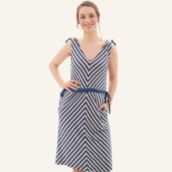 finkid SOLMU- Kleider